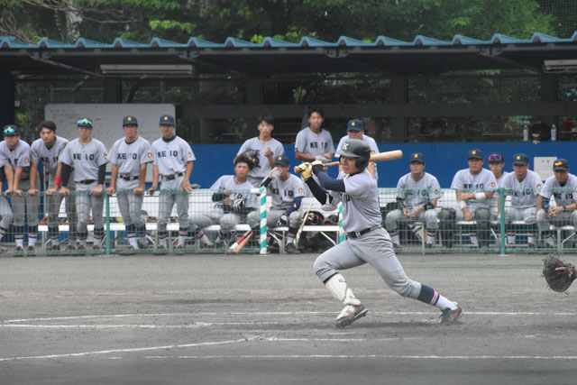 桐蔭横浜大戦で2打数2安打2打点の活躍を見せた篠田浩輝